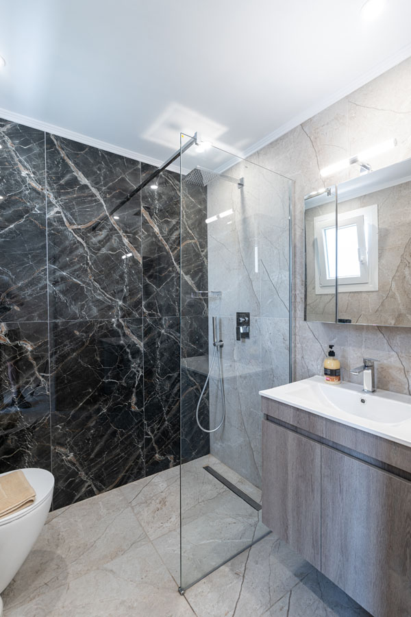 Erizen Jacuzzi suites Keramoti Kavala